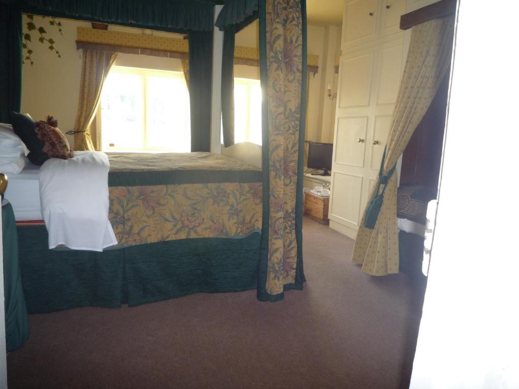 מלון סטראוד Cardynham House מראה חיצוני תמונה